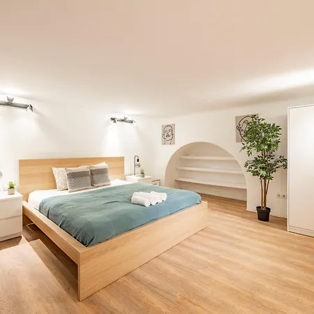 & Cozy Dream By Prestige Homes * בודפשט