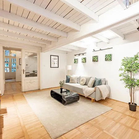 & Cozy Dream By Prestige Homes Apartment *